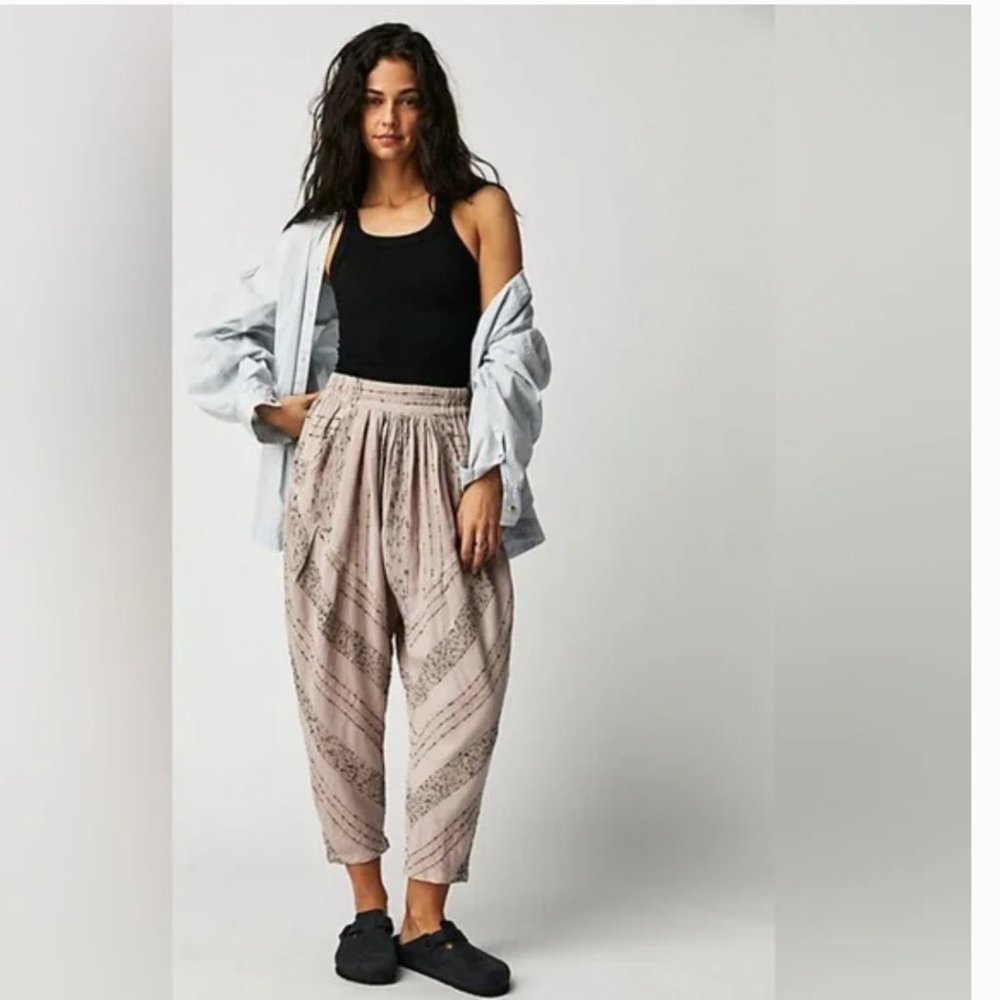 Free People Beige Patterned Cropped Pants